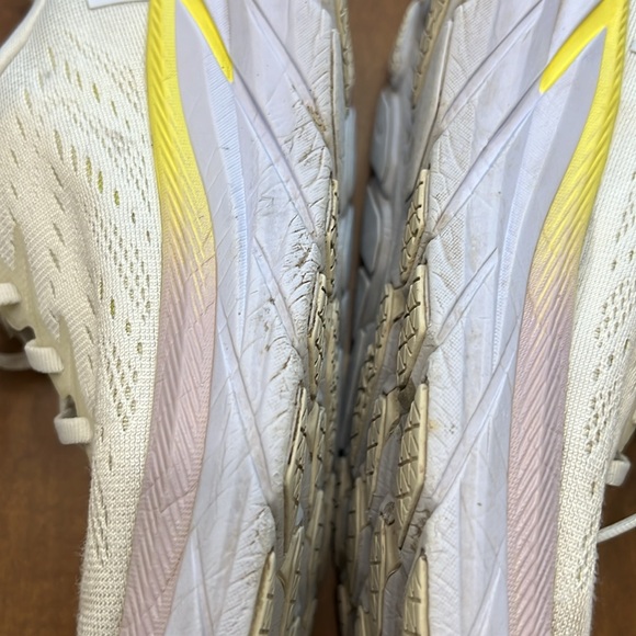 Hoka Clifton 8 - Picture 10 of 10